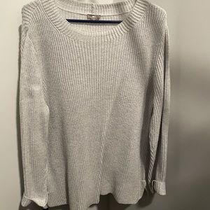Light grey sweater